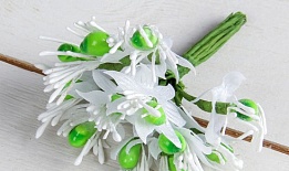 Букет Белые хризантемы зелень 1 шт